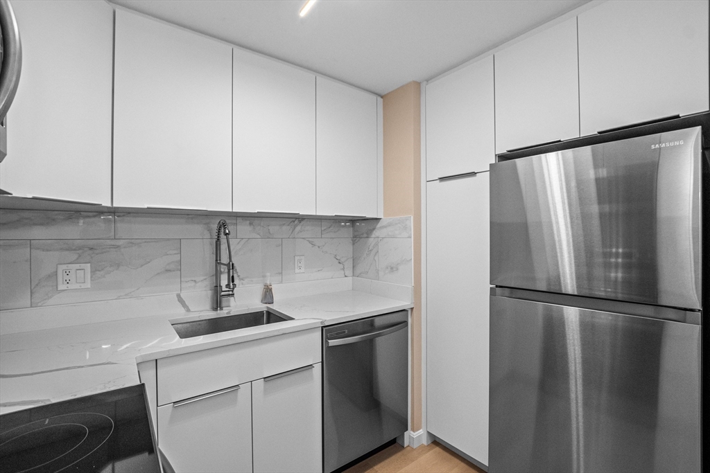 75 Nicholas Road, Unit K Framingham, MA 01701 - Photo 7 of 20 Gallery Image 7