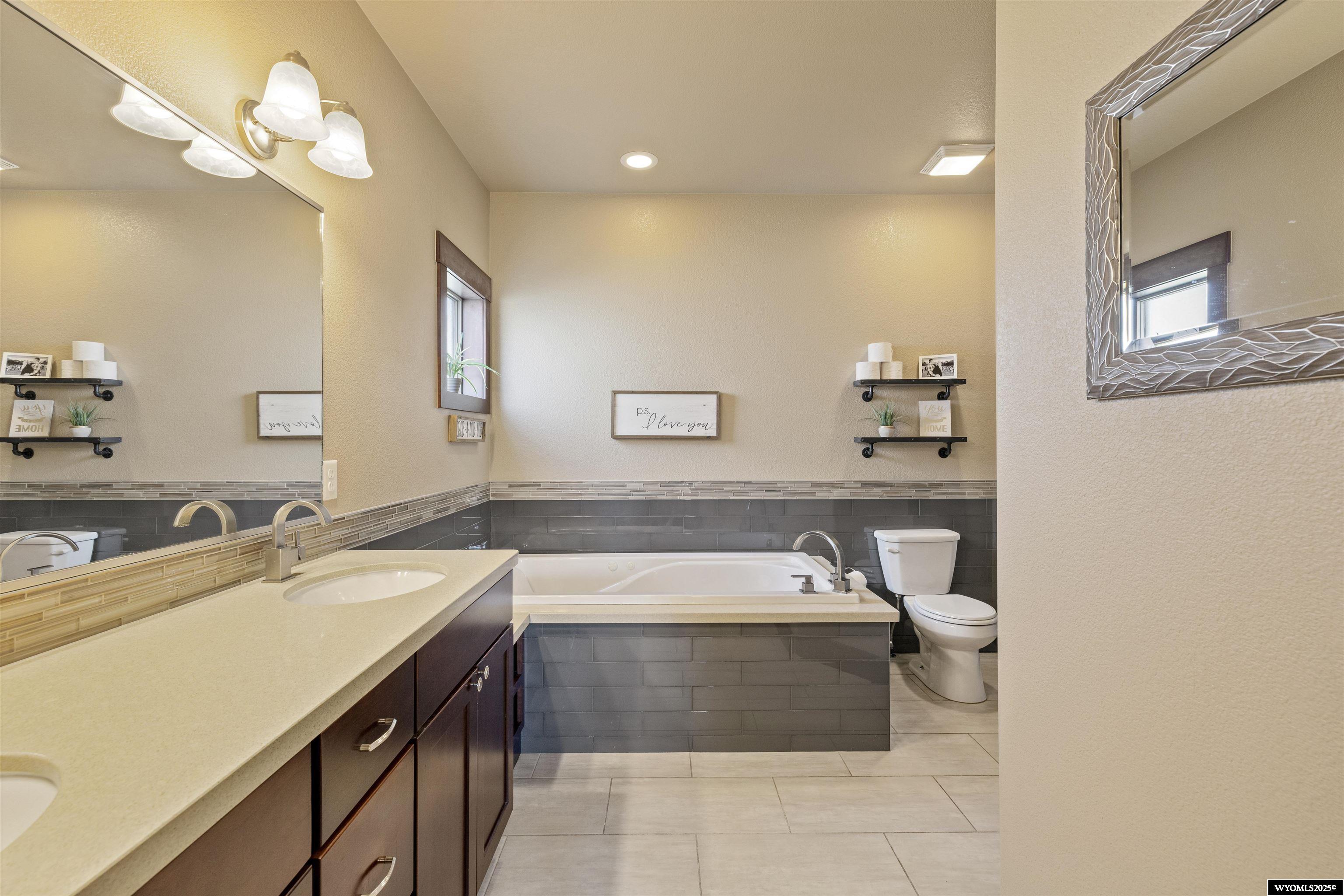 5151 Cheney Loop Casper, WY 82609 - Photo 23 of 39