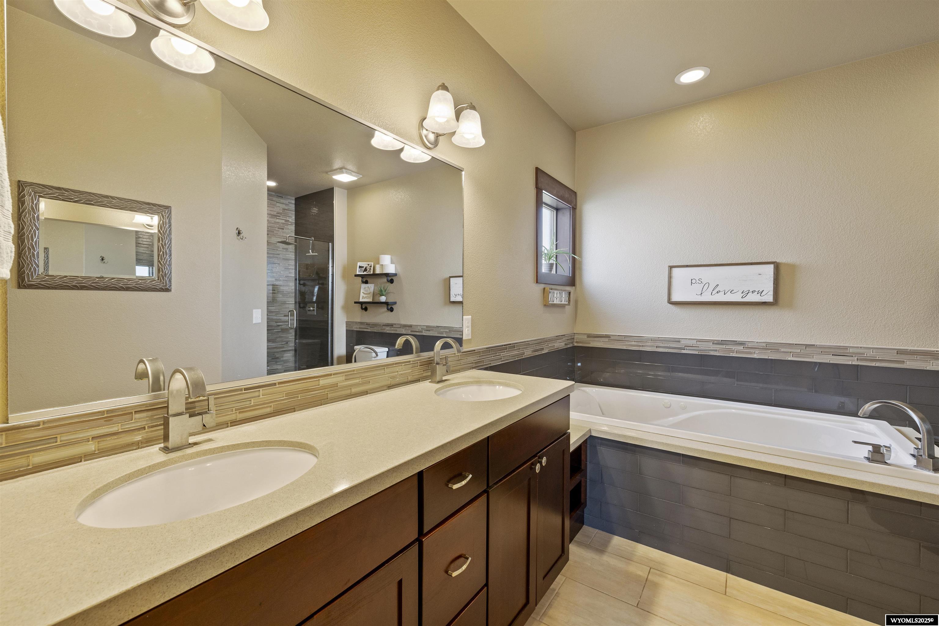 5151 Cheney Loop Casper, WY 82609 - Photo 24 of 39