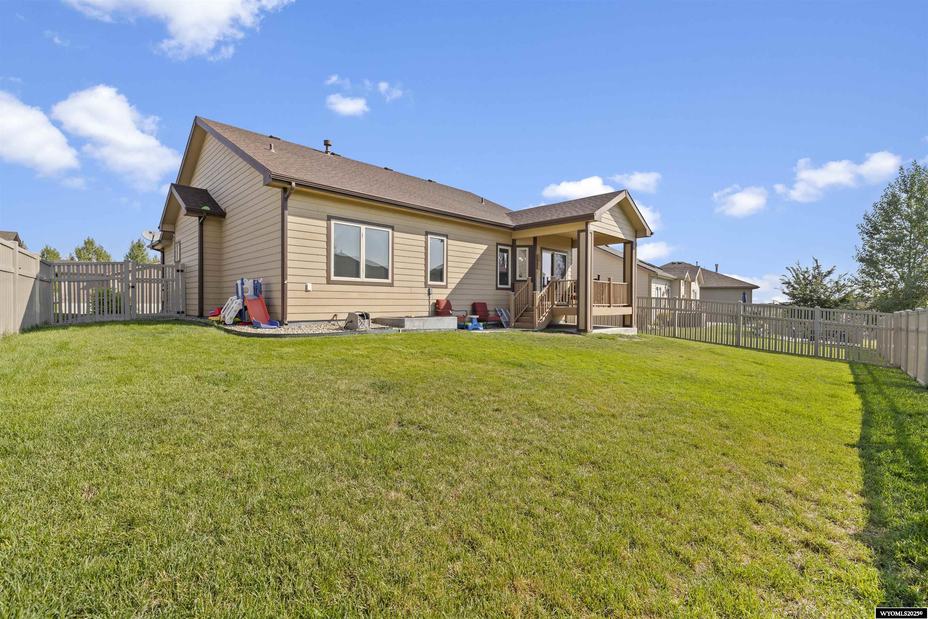 5151 Cheney Loop Casper, WY 82609 - Photo 37 of 39