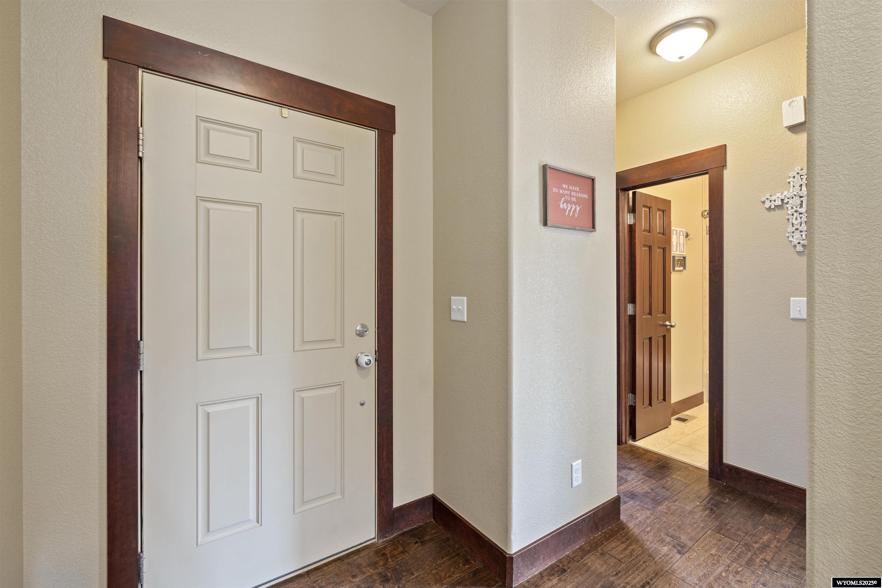 5151 Cheney Loop Casper, WY 82609 - Photo 8 of 39