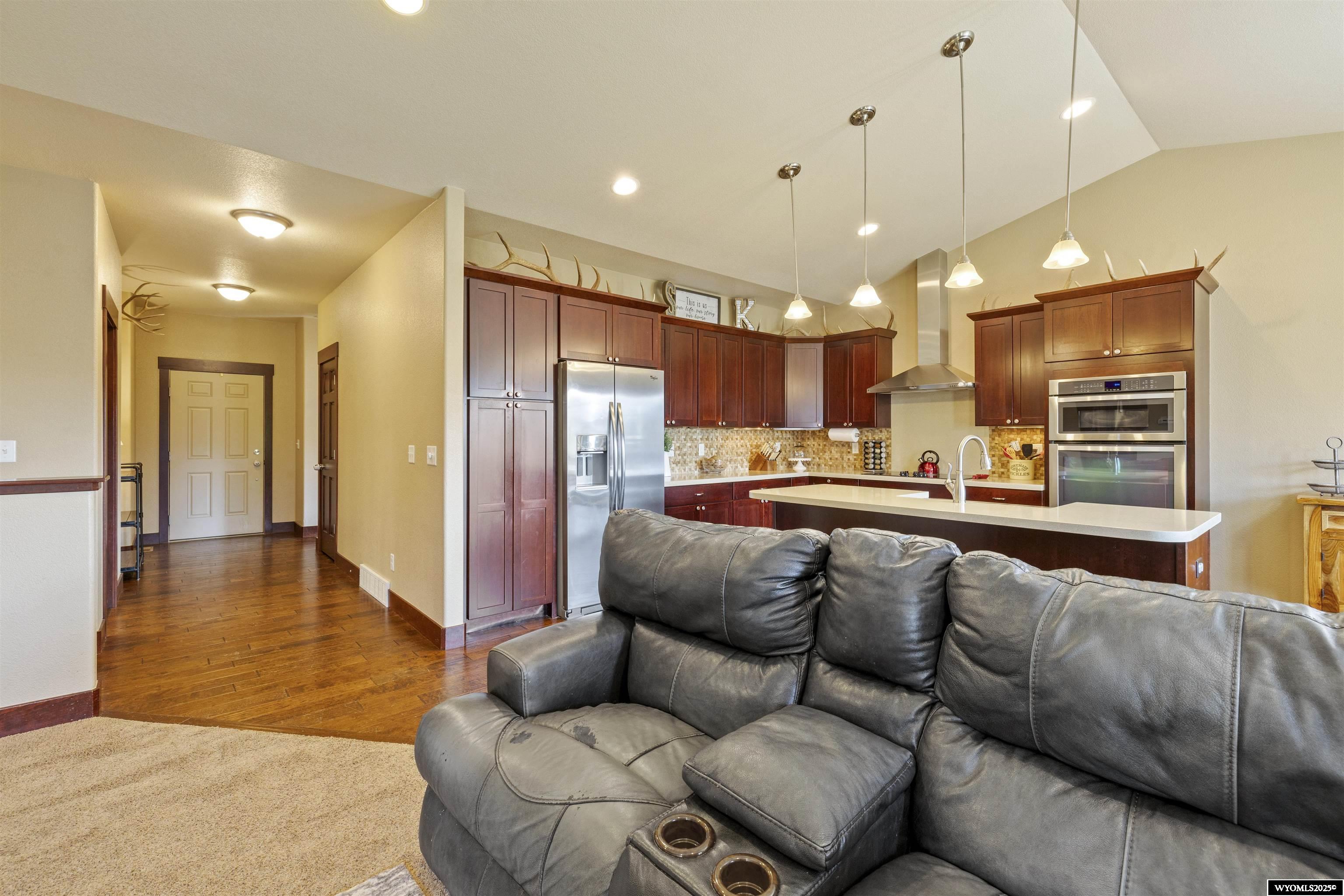 5151 Cheney Loop Casper, WY 82609 - Photo 9 of 39