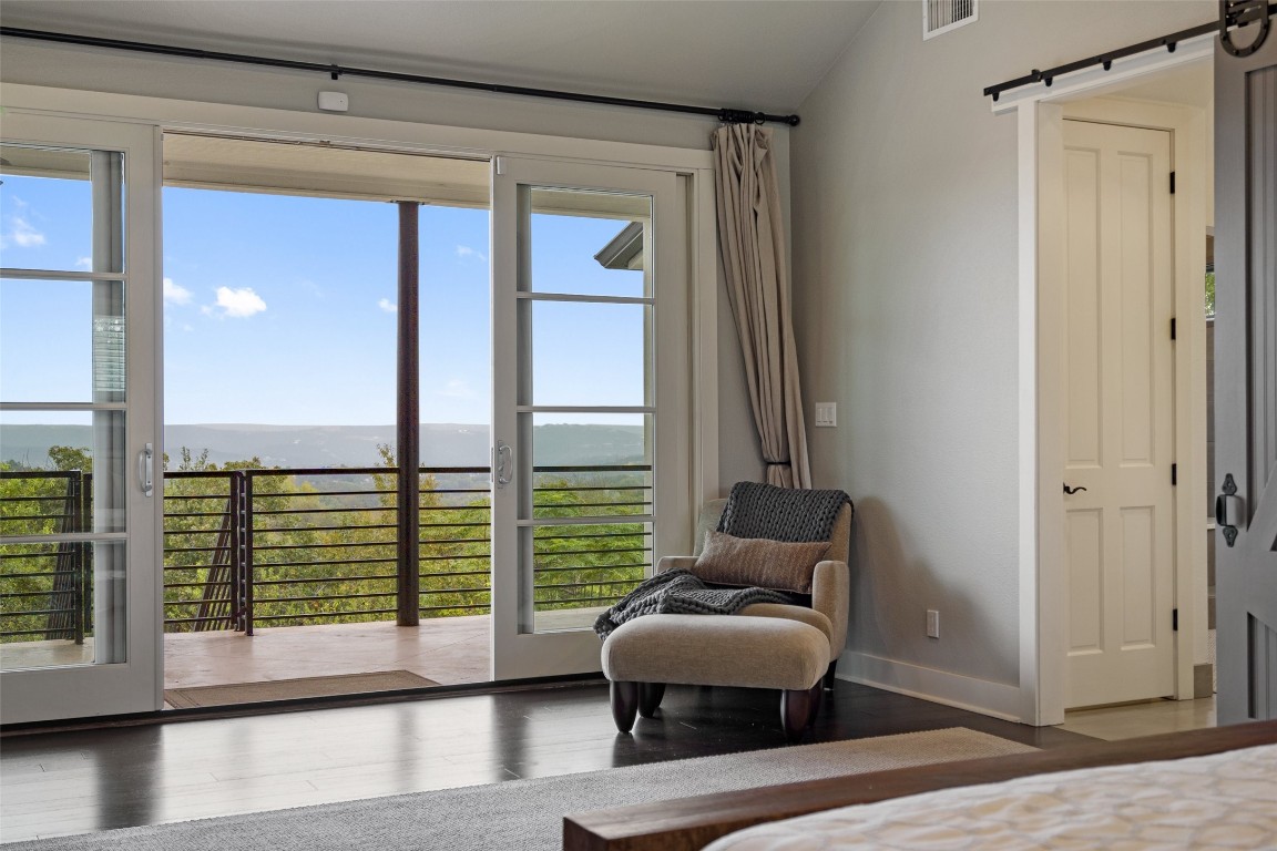 29 Pascal Lane Austin, TX 78746 - Photo 13 of 38