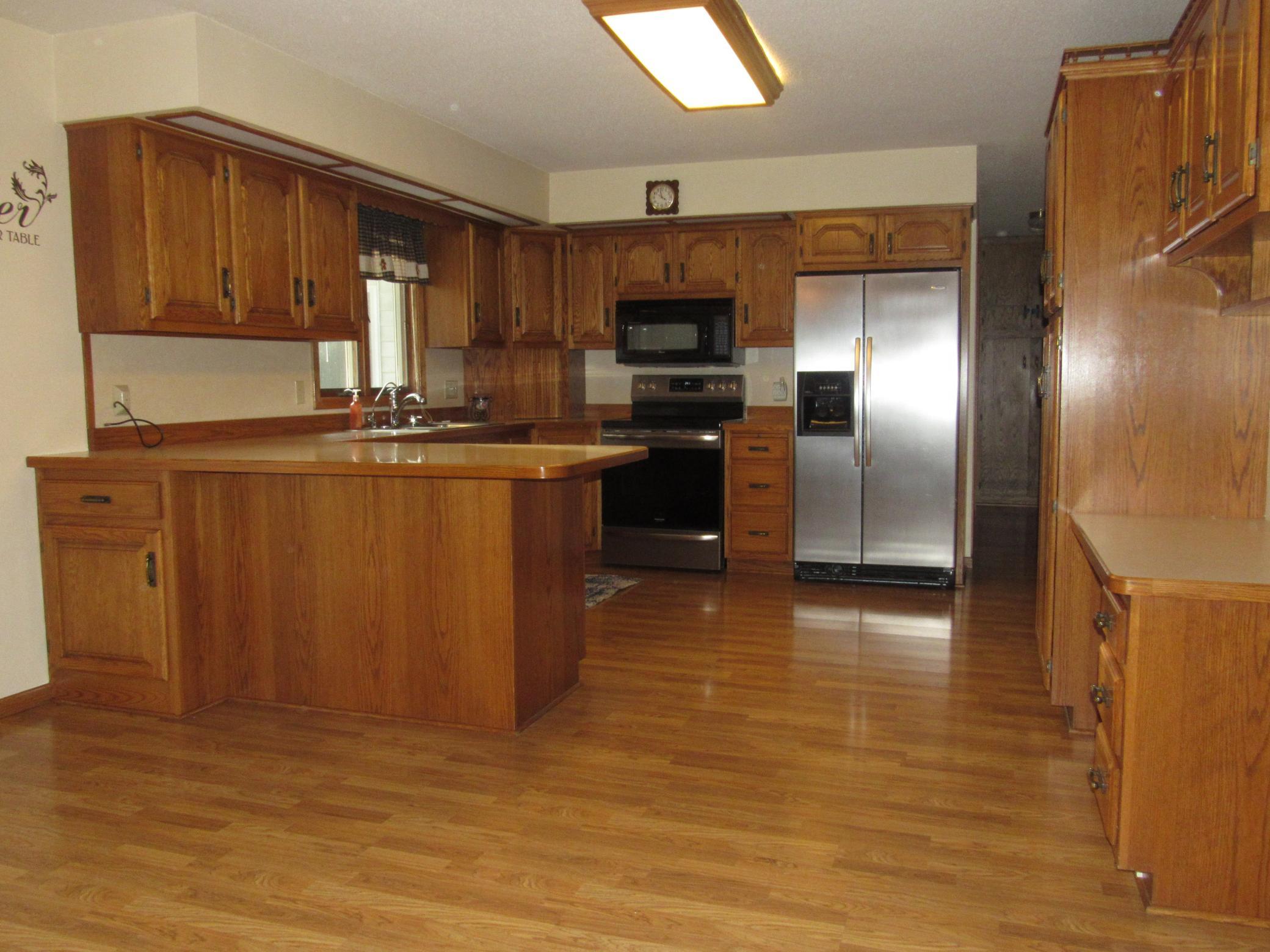 411 Front Street East Fulda, MN 56131 - Photo 4 of 33 Gallery Image 4