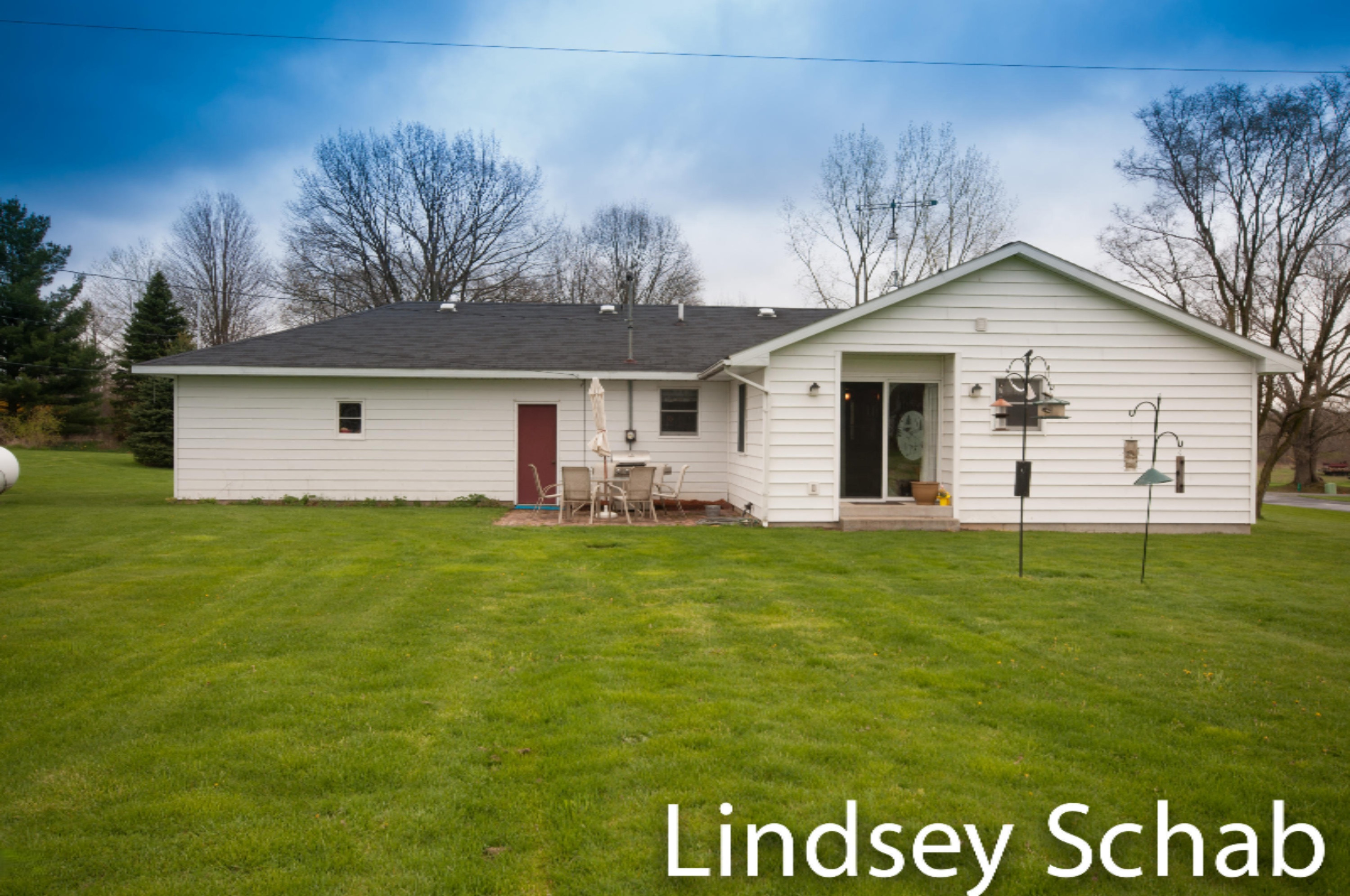 325 Long Road Sand Lake, MI 49343 - Photo 3 of 33 DSC_0429