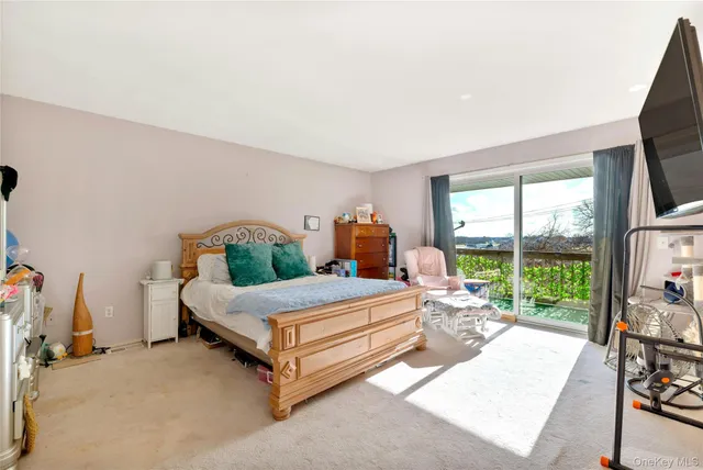 $578,000 | 3105 Bluffs Drive South, Baiting Hollow, NY 11933