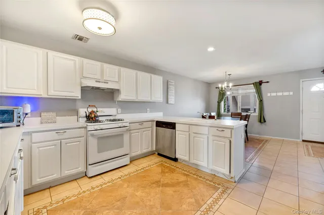 $578,000 | 3105 Bluffs Drive South, Baiting Hollow, NY 11933