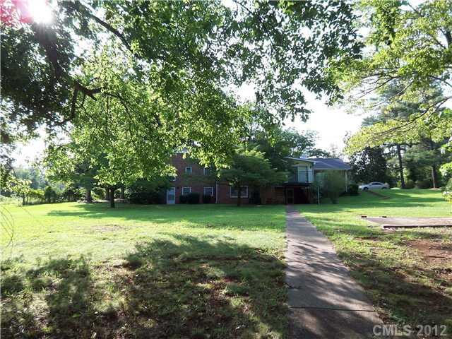 858 Armstrong Road Belmont, NC 28012 - Photo 4 of 10 Gallery Image 4