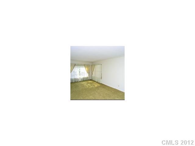 858 Armstrong Road Belmont, NC 28012 - Photo 5 of 10 Gallery Image 5