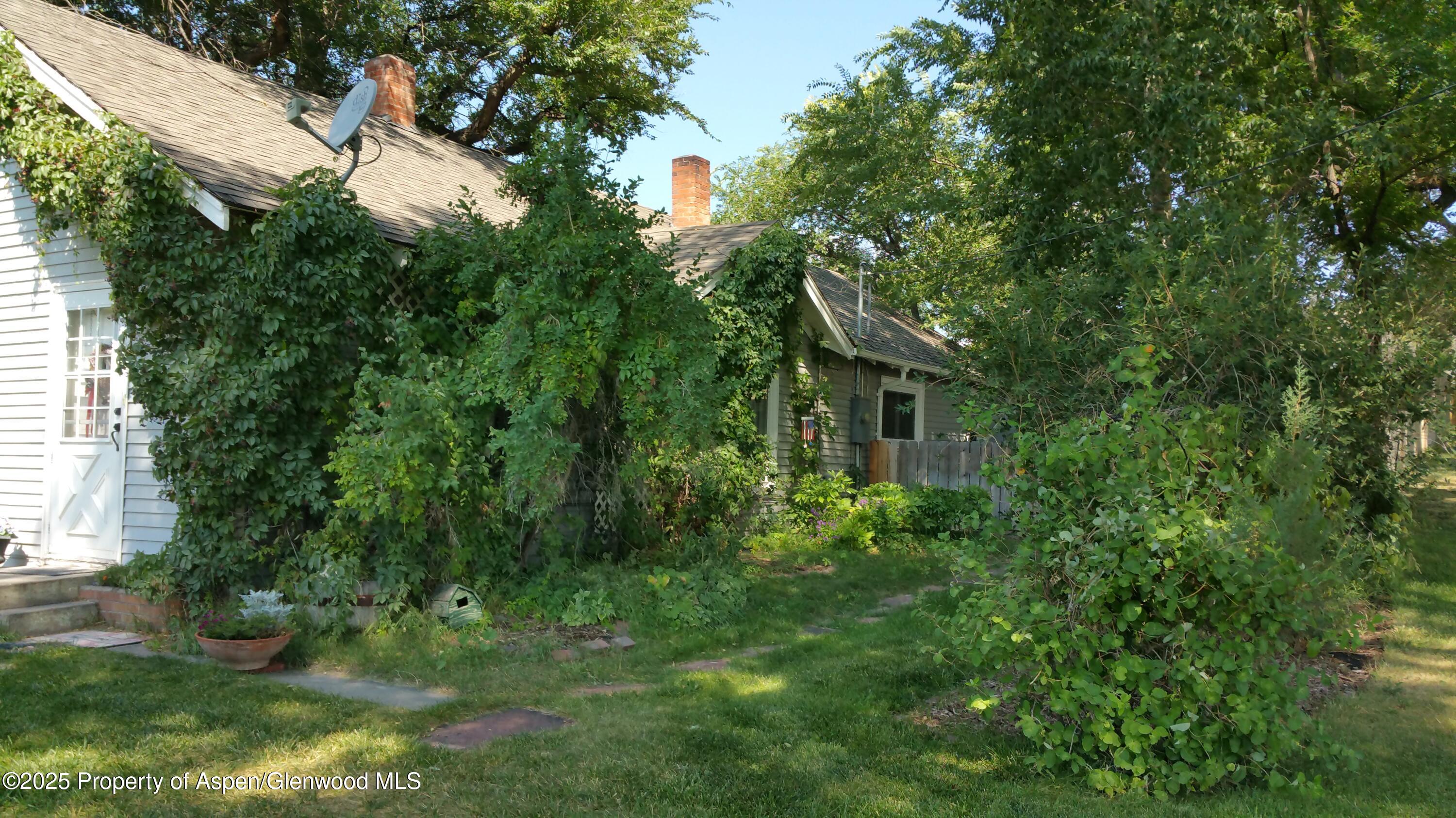 4243 Peach Valley Road Silt, CO 81652 - Photo 3 of 55 20170904_112243