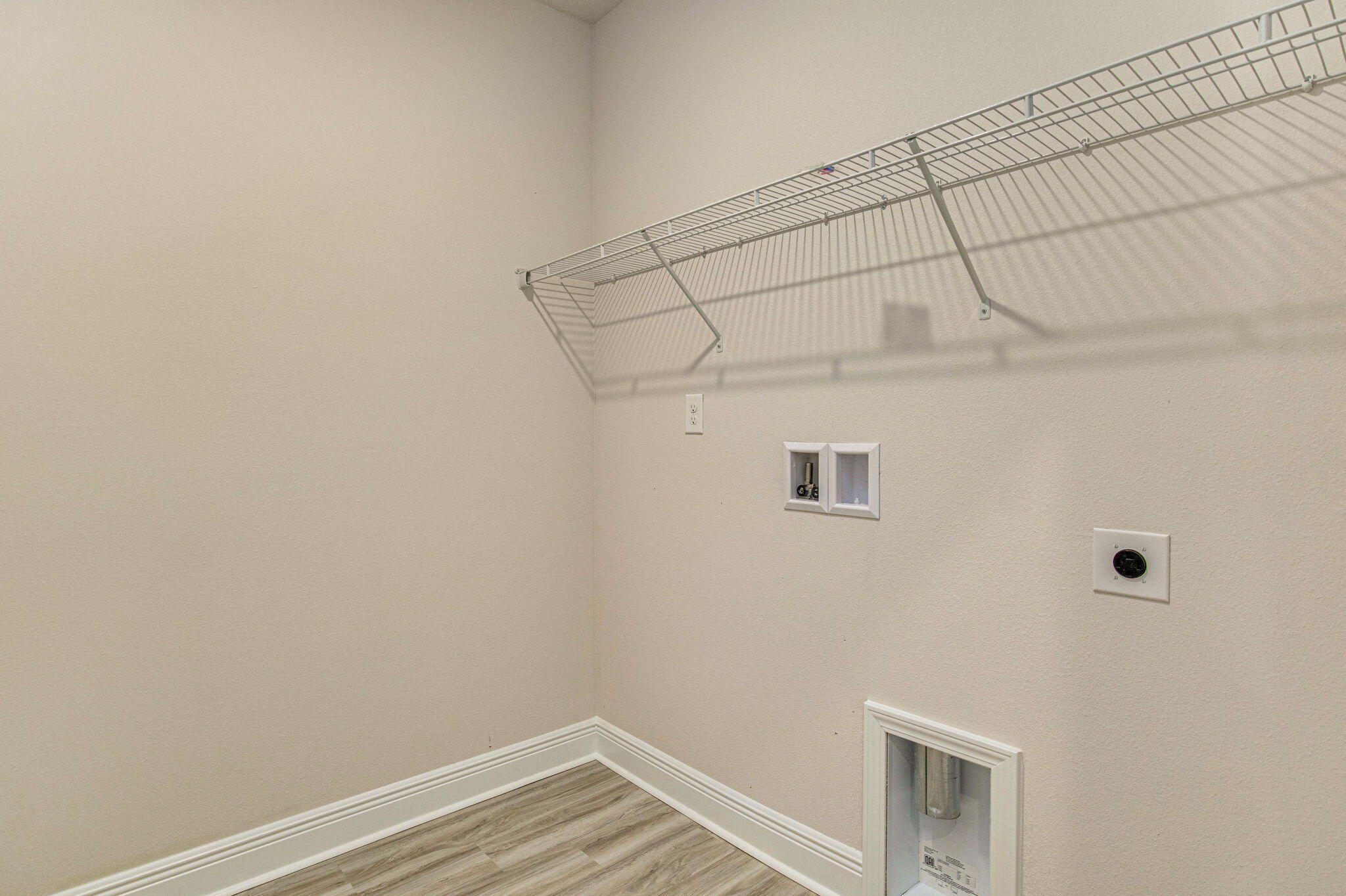 8652 Bluebell Street Milton, FL 32583 - Photo 24 of 25 a view of a room with shelf