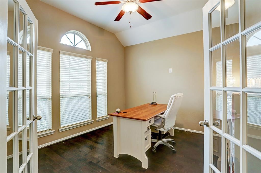 4411 Eclipse Park Court Spring, TX 77389 - Photo 5 of 28