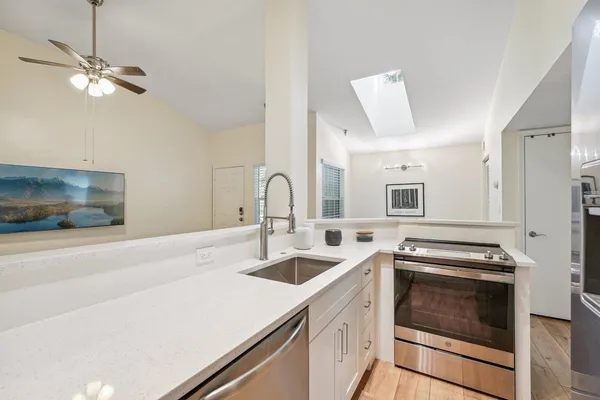 $2,000 | 1050 Crystal Way, Unit L, Delray Beach, FL 33444