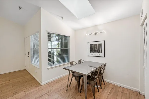 $2,000 | 1050 Crystal Way, Unit L, Delray Beach, FL 33444