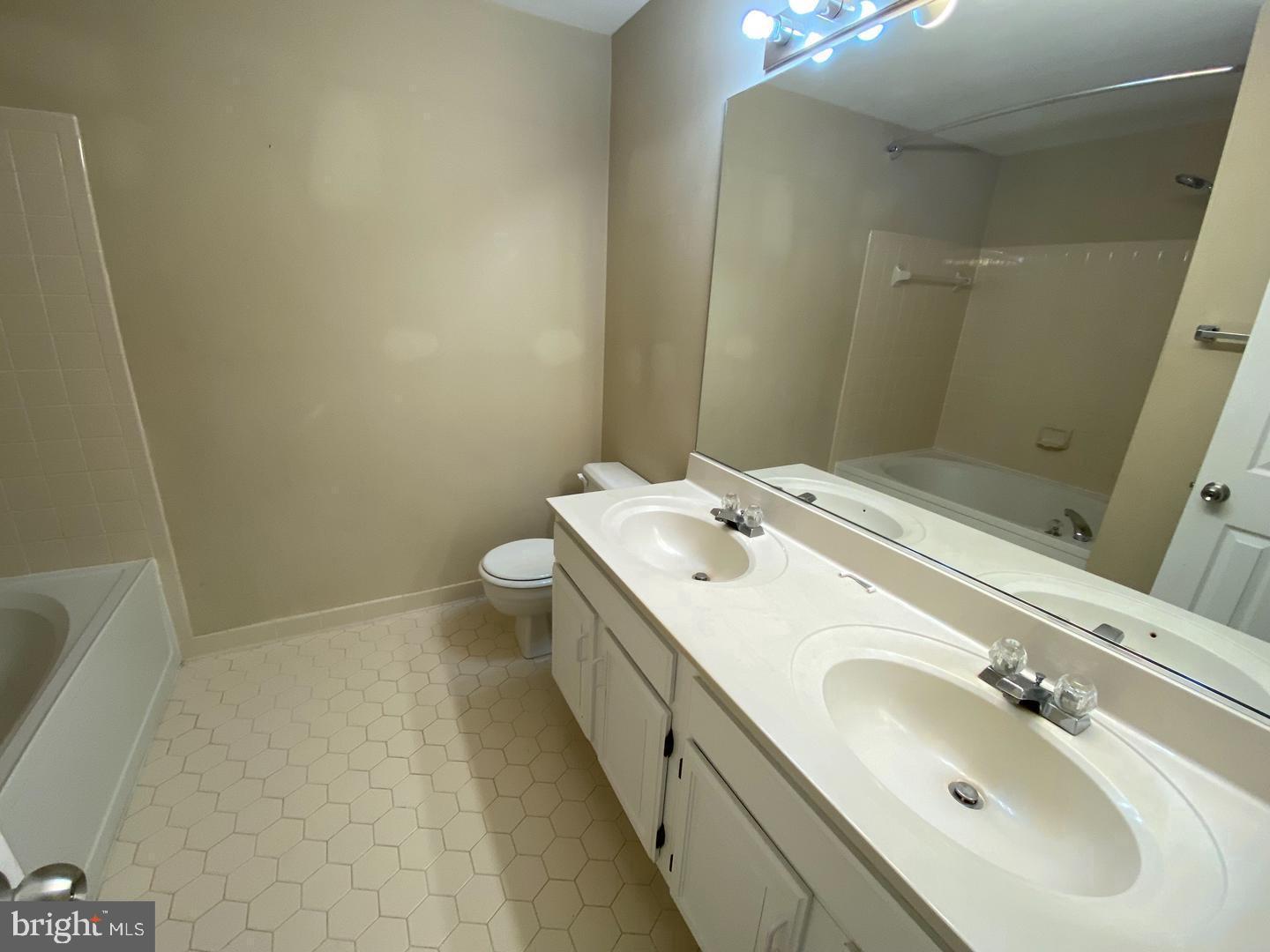 1508 Church Hill Place, Unit 1508 Reston, VA 20194 - Photo 10 of 18