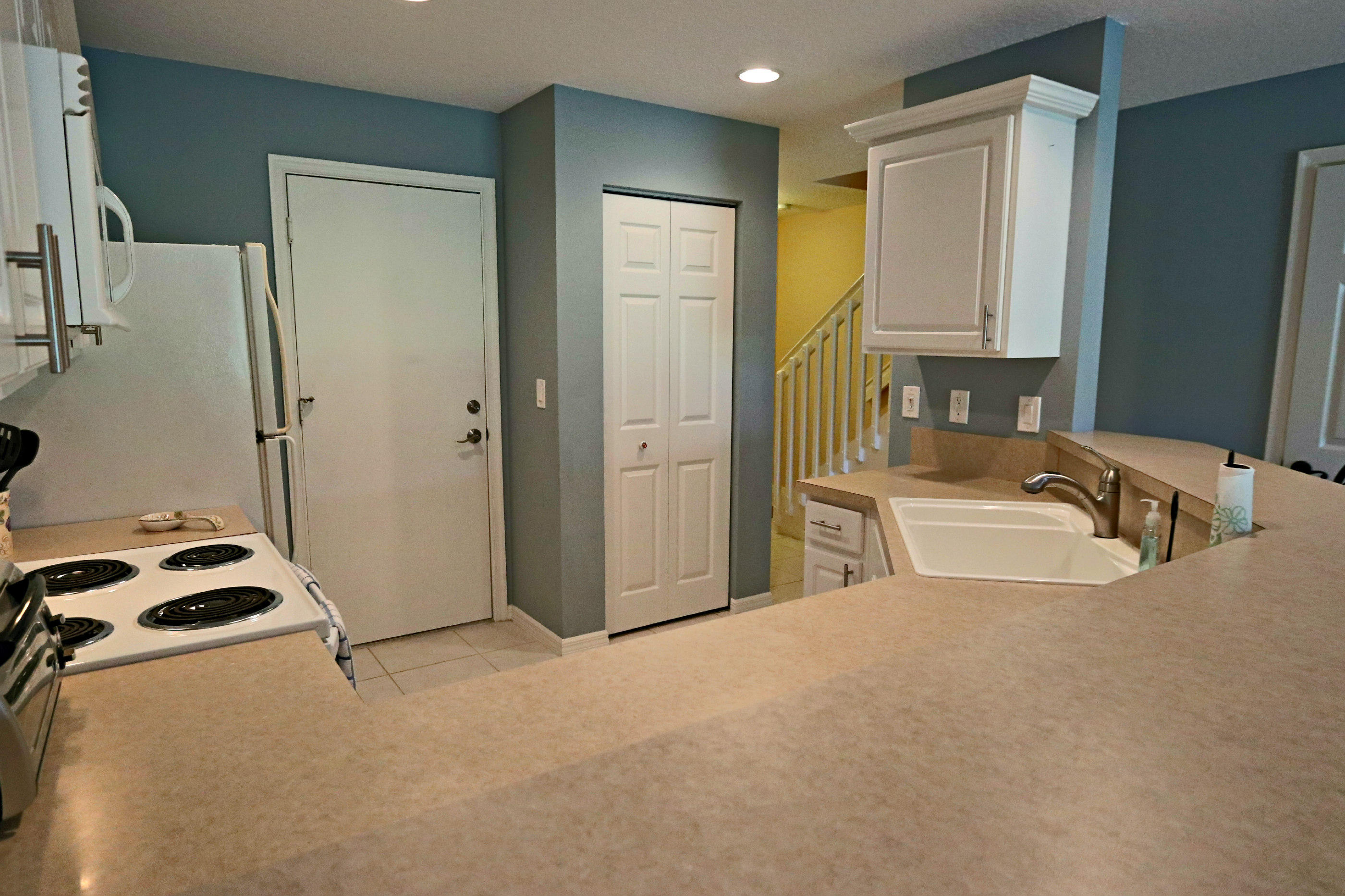 312 Timberwalk Trail Jupiter, FL 33458 - Photo 6 of 27 Kitchen..