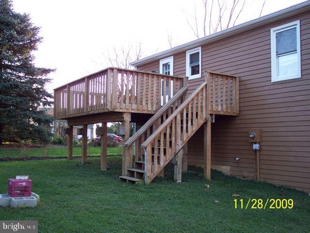 156 Summer Lane Lititz, PA 17543 - Photo 4 of 19 Gallery Image 4