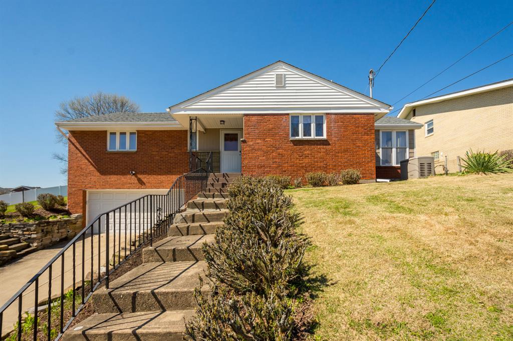 103 Lincoln Road Clairton, PA 15025 - Photo 12 of 36
