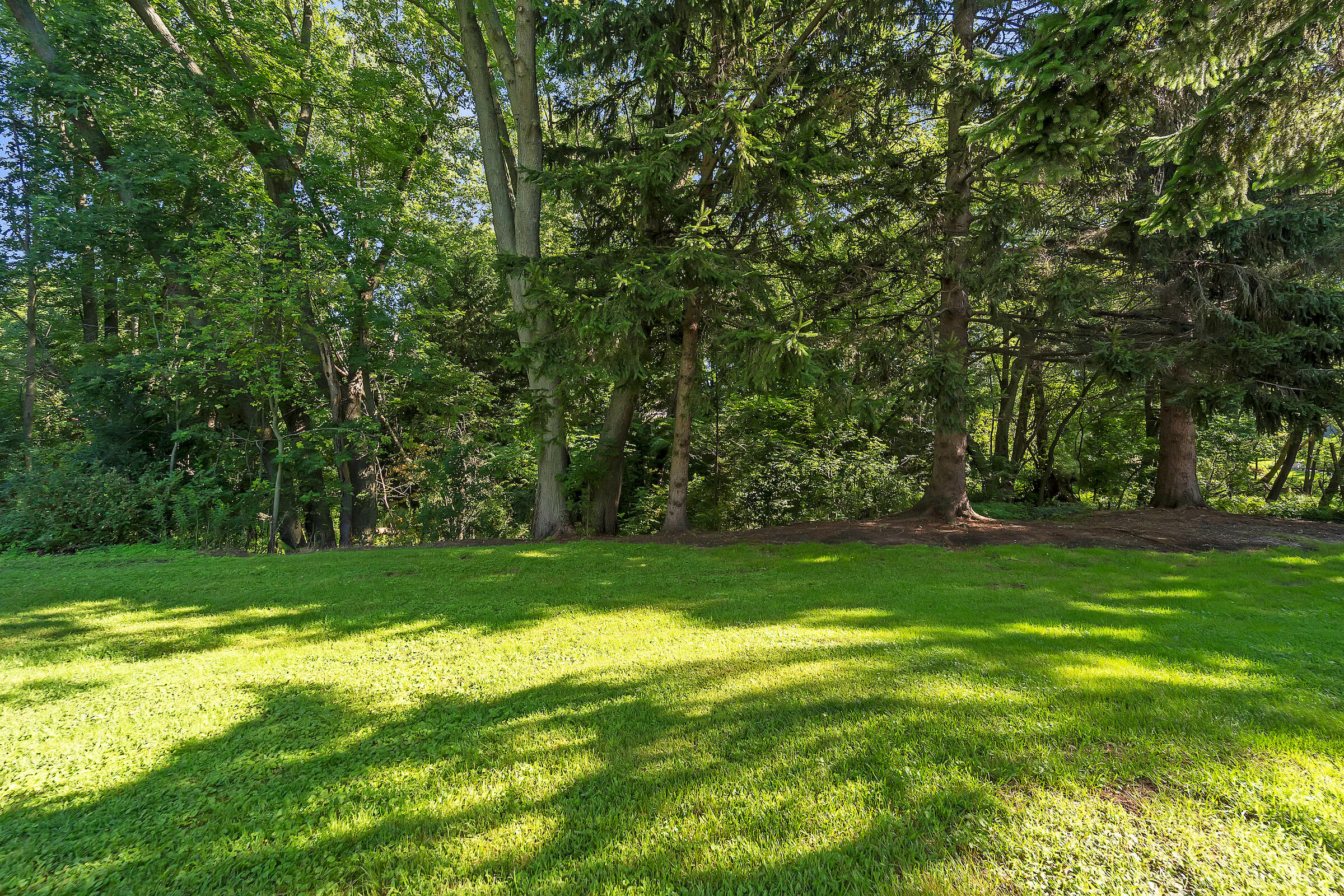 332 4 Mile Road Caledonia, WI 53402 - Photo 16 of 21 DSC01069