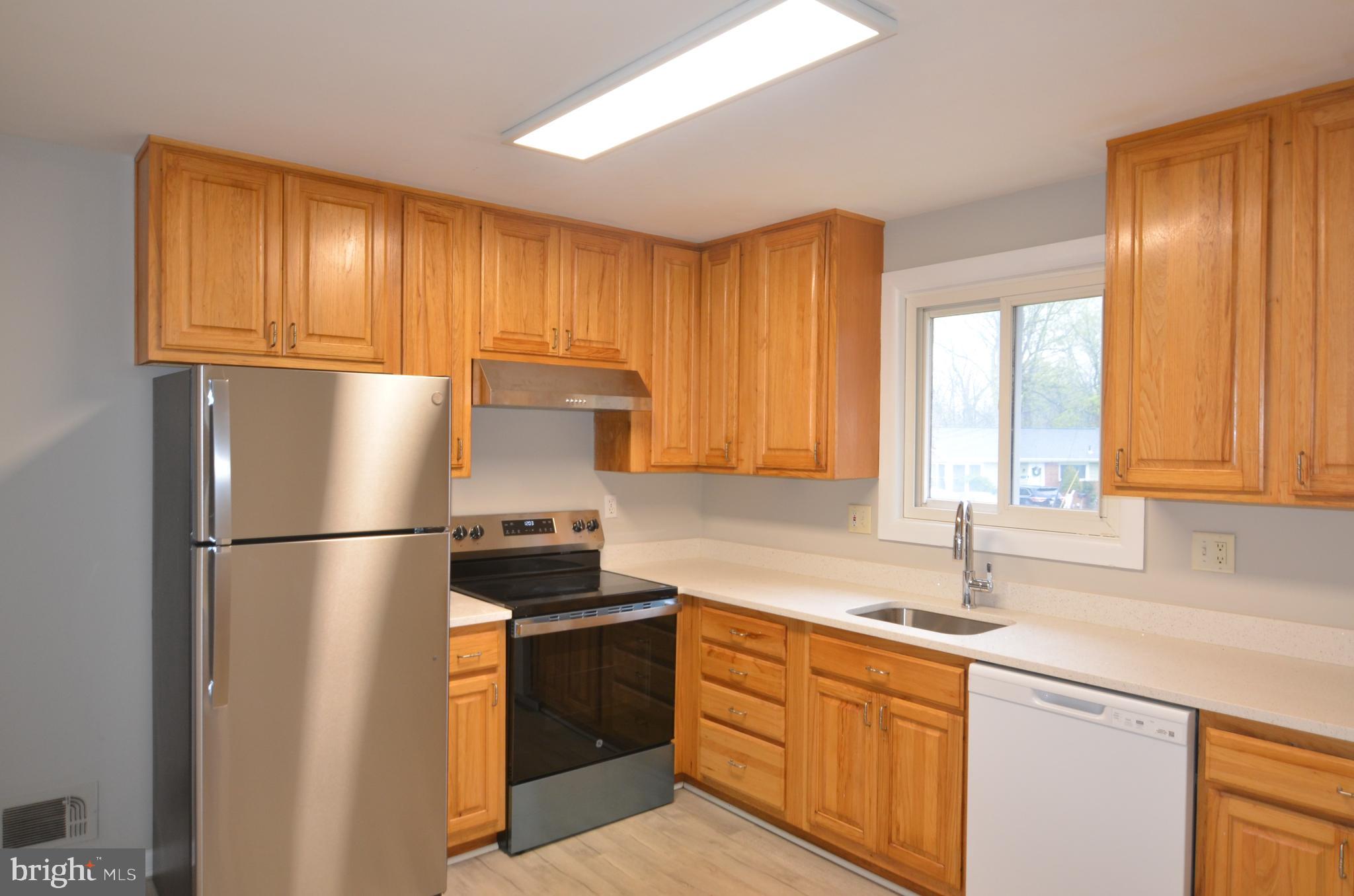 4310 Robert Court Silver Spring, MD 20906 - Photo 5 of 26 KITCHEN