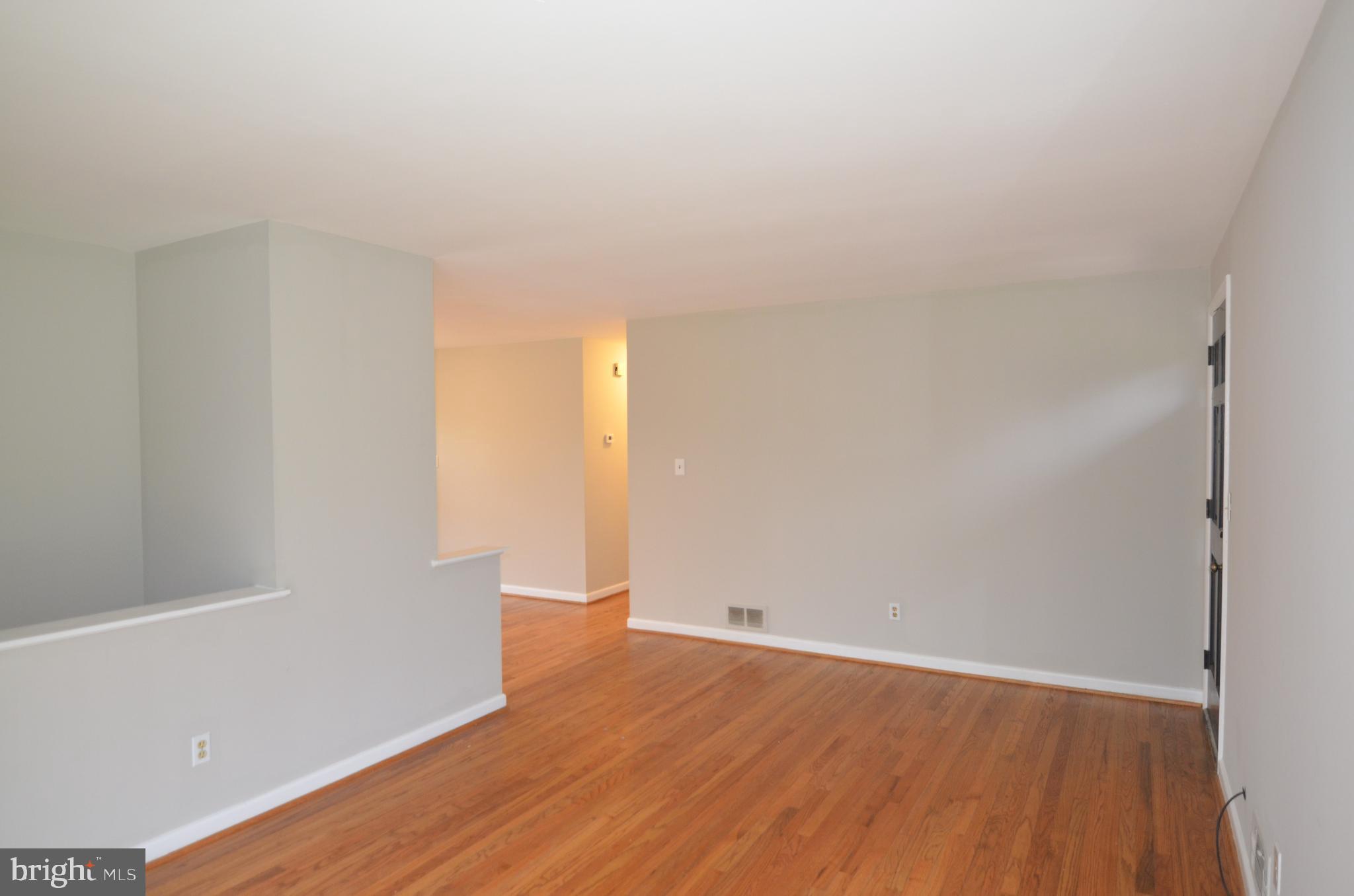 4310 Robert Court Silver Spring, MD 20906 - Photo 9 of 26 DINNING AREA