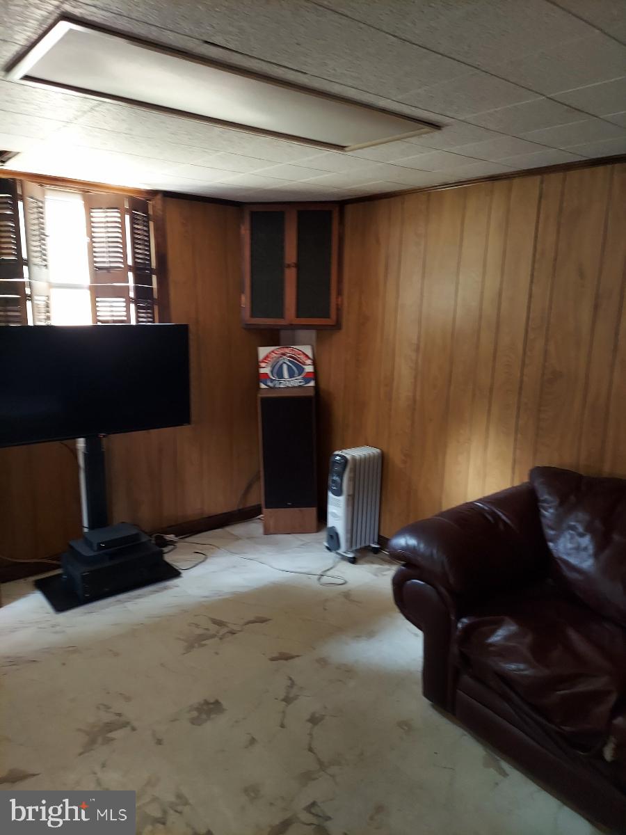 5808 Shepherd Lane Lanham, MD 20706 - Photo 5 of 17