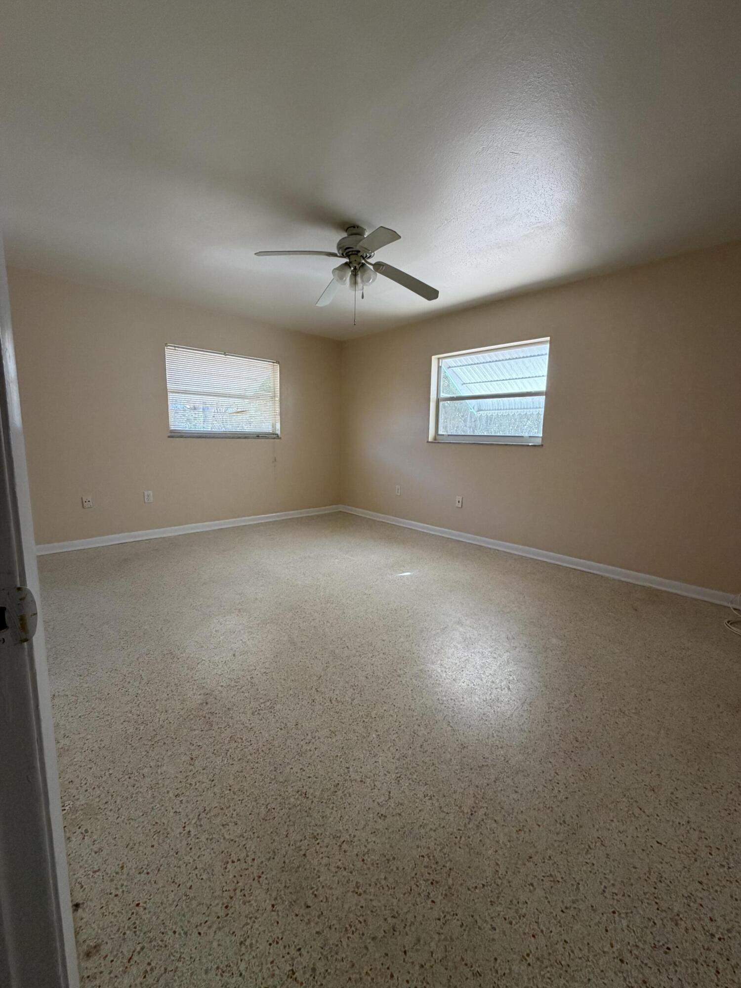 1016 Colonial Road Fort Pierce, FL 34950 - Photo 11 of 11 IMG_2255