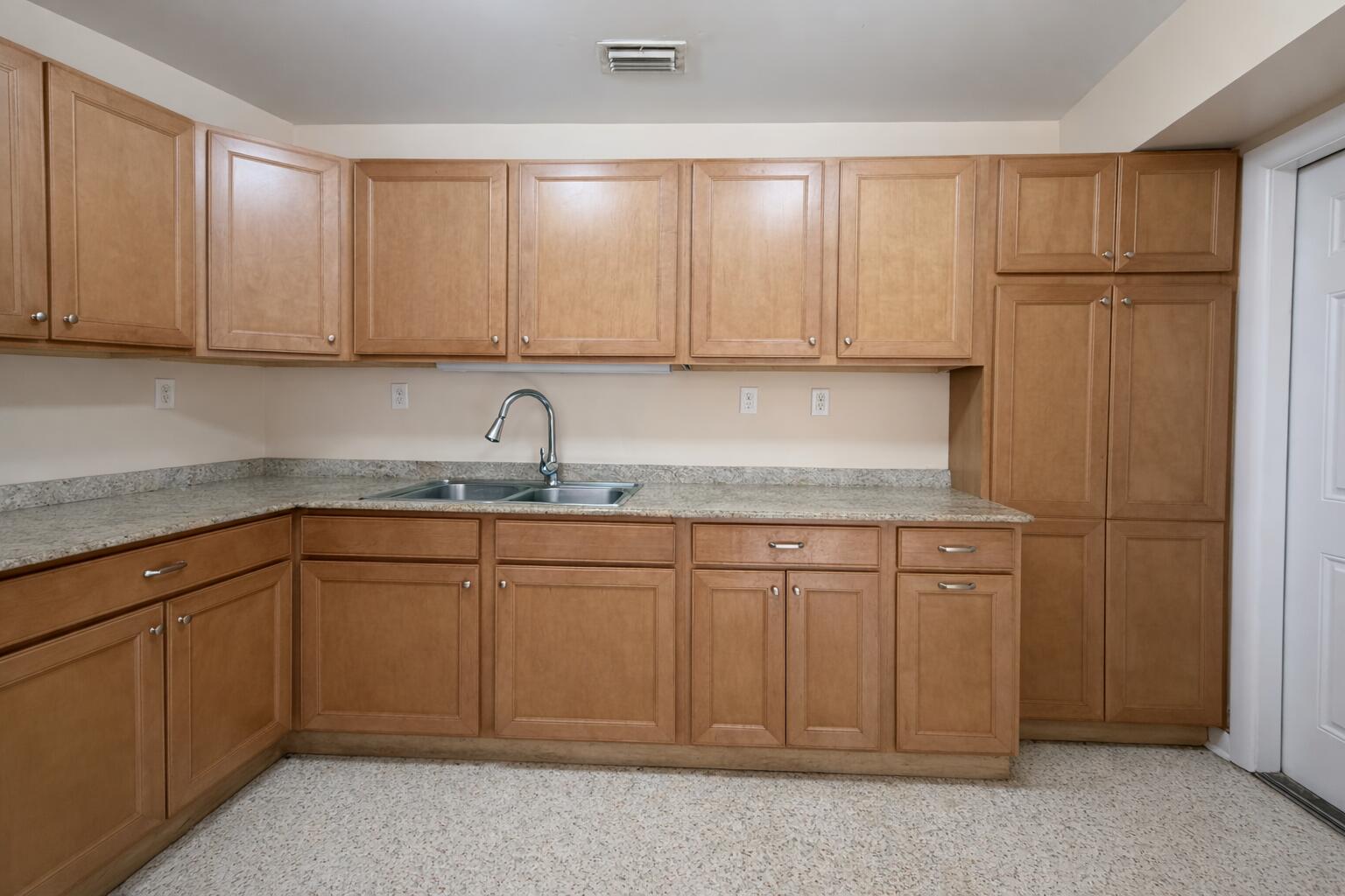 1016 Colonial Road Fort Pierce, FL 34950 - Photo 6 of 11 C3B916A0-1CAA-46D9-BA75-D2273E6F4A4E