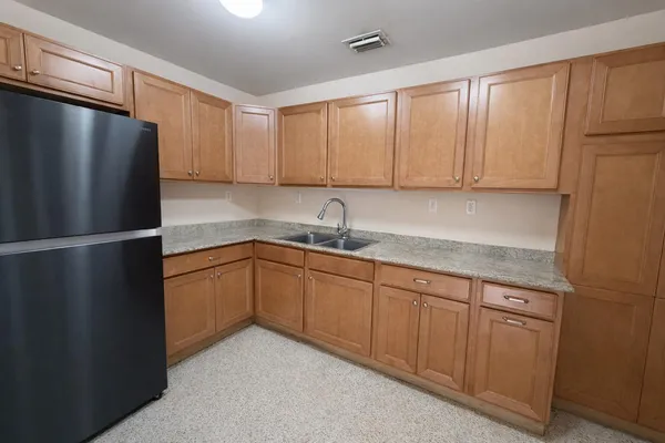 $1,600 | 1016 Colonial Road, Fort Pierce, FL 34950