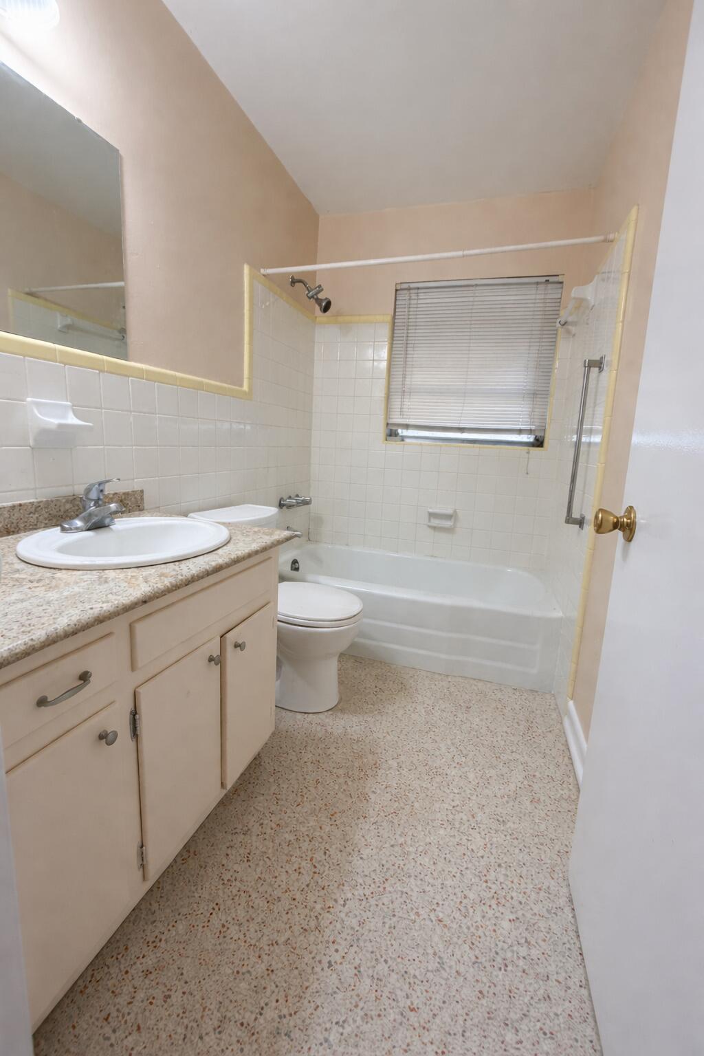 1016 Colonial Road Fort Pierce, FL 34950 - Photo 9 of 11 CE05339A-B2EE-4C25-AC7A-34CF599B3927