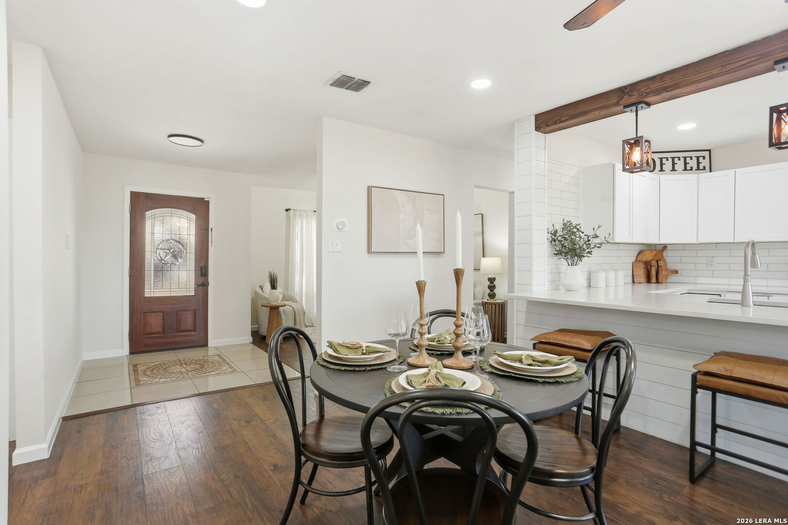 7106 Comanche Ridge Drive Converse, TX 78109 - Photo 18 of 36 a dining room with furniture and window