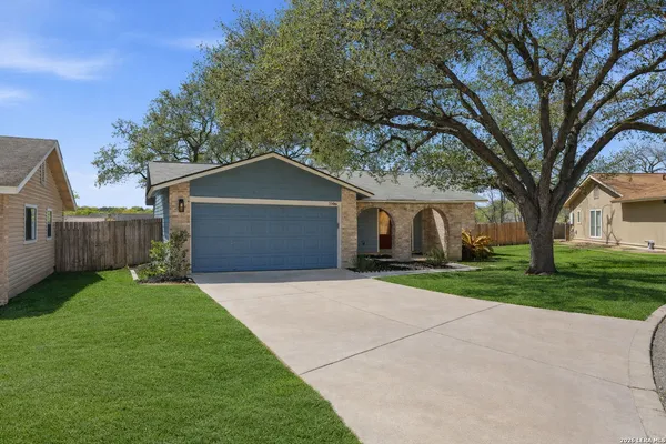 $264,900 | 7106 Comanche Ridge Drive, Converse, TX 78109