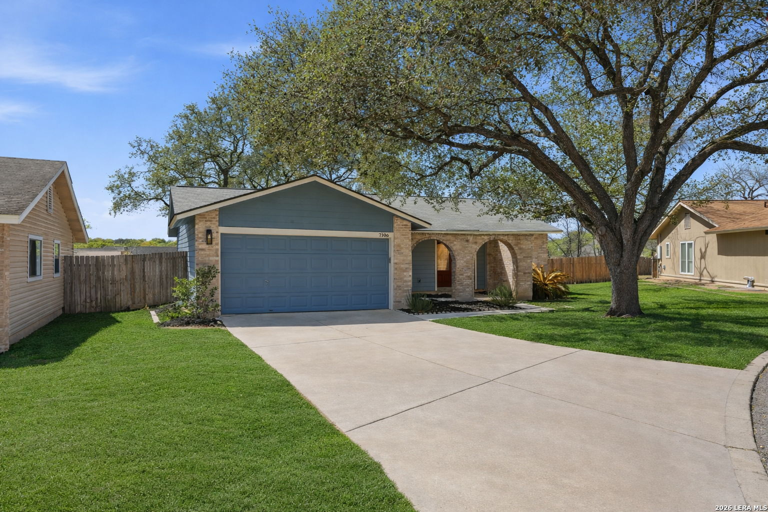 7106 Comanche Ridge Drive Converse, TX 78109 - Photo 3 of 36 a front view of house with yard and green space