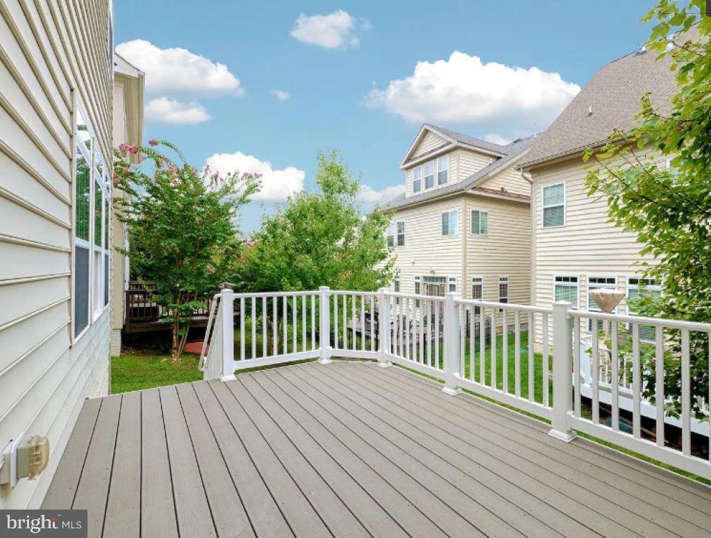 6046 Masondale Road Alexandria, VA 22315 - Photo 5 of 28