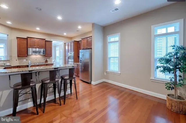 $4,800 | 6046 Masondale Road, Alexandria, VA 22315