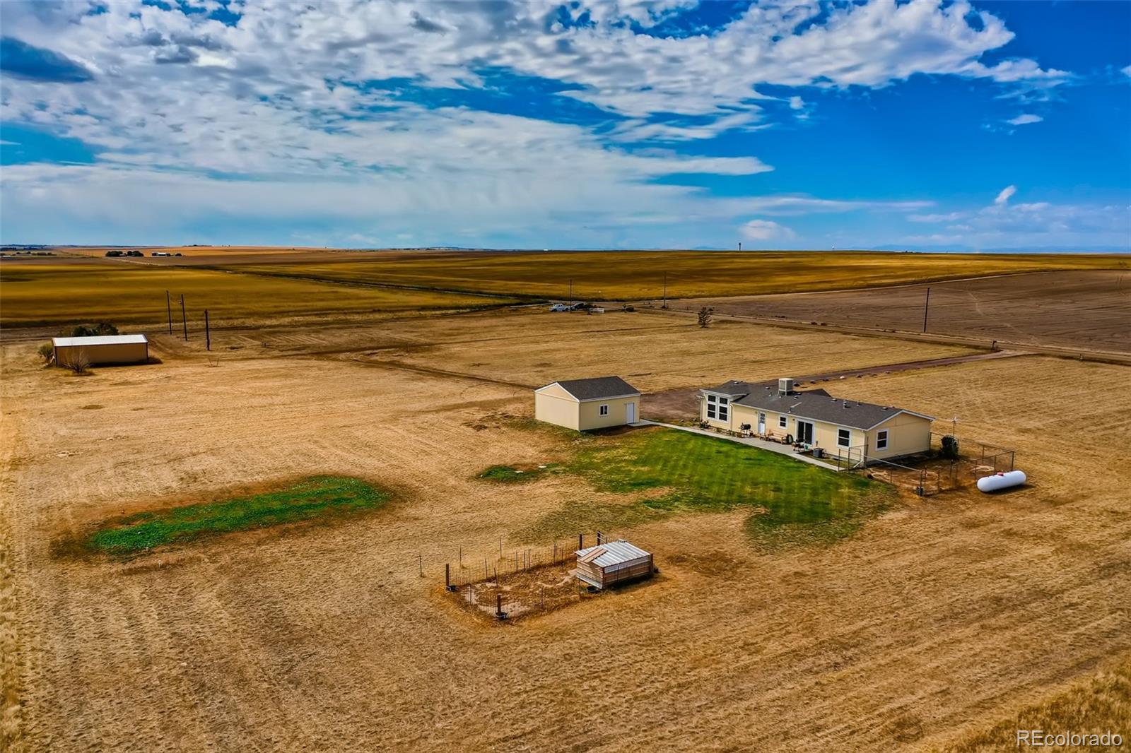 7260 Schumaker Road Bennett, CO 80102 - Photo 4 of 17 Gallery Image 4