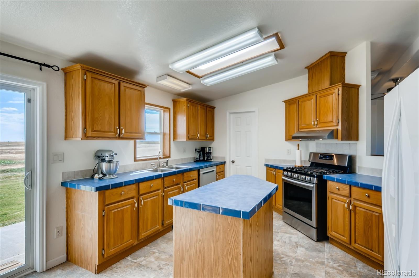 7260 Schumaker Road Bennett, CO 80102 - Photo 5 of 17 Gallery Image 5