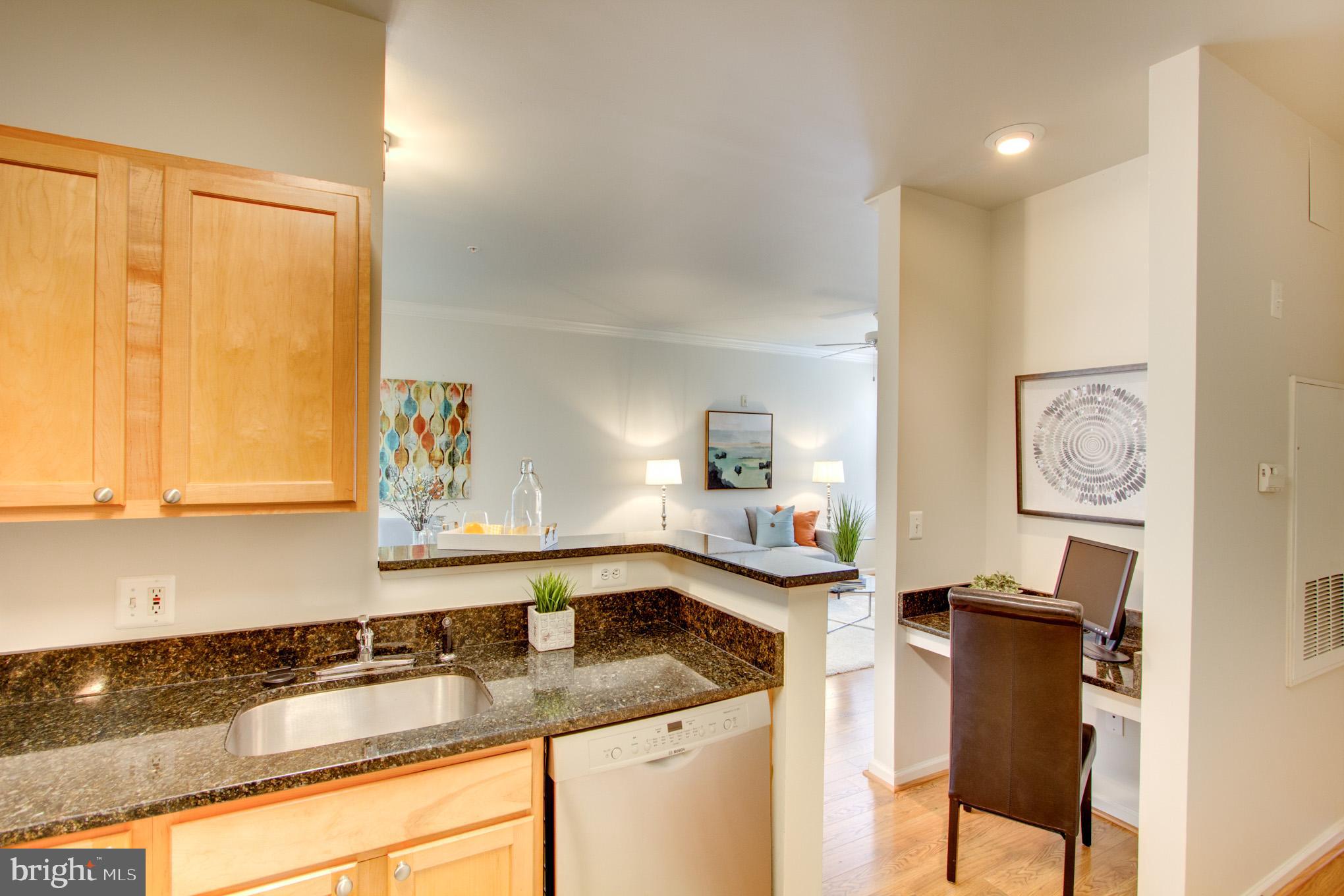 12000 Market Street, Unit 241 Reston, VA 20190 - Photo 9 of 43 Kitchen