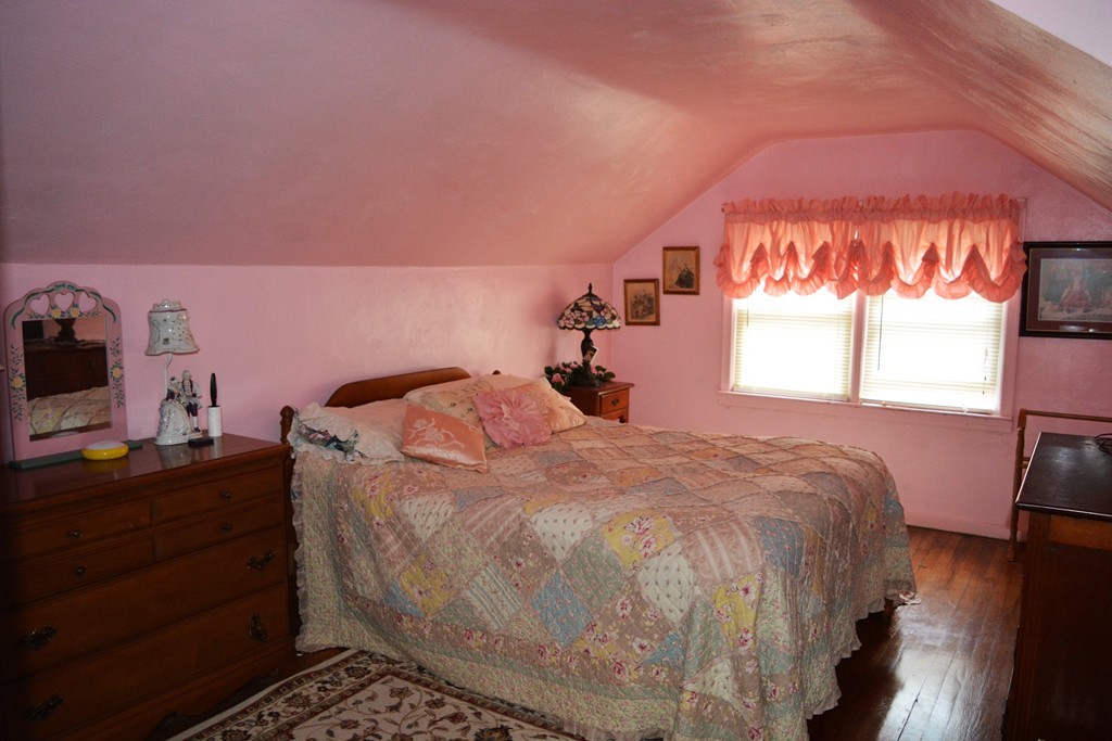130 Draper Street Springfield, MA 01108 - Photo 17 of 24