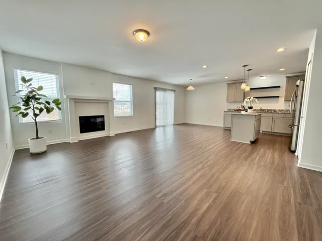 $293,000 | 10290 Swan Lake Circle, Ypsilanti, MI 48197