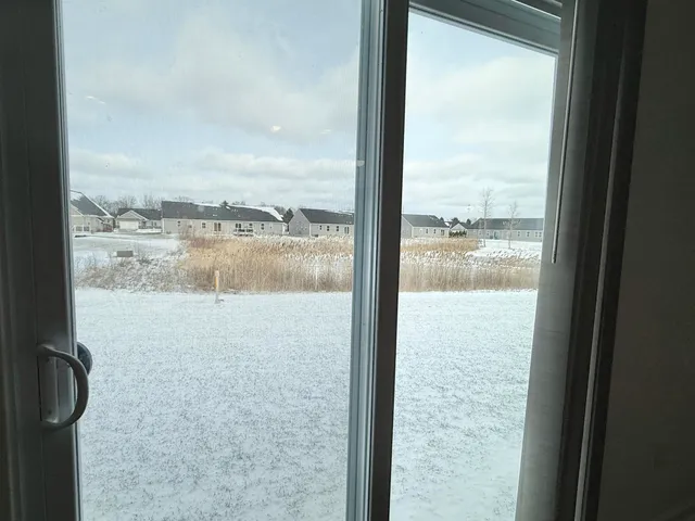 $293,000 | 10290 Swan Lake Circle, Ypsilanti, MI 48197