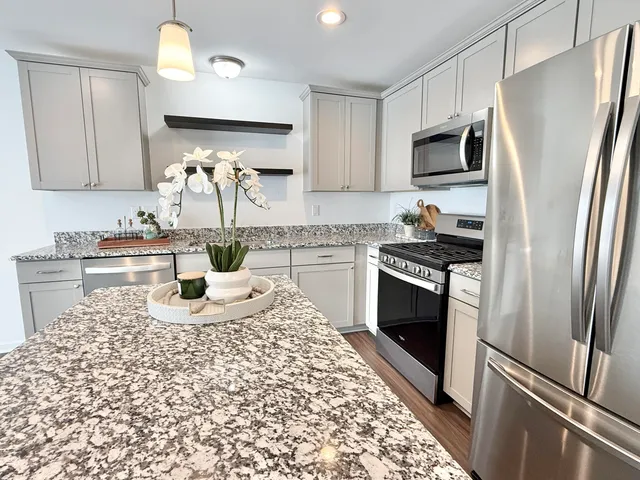 $293,000 | 10290 Swan Lake Circle, Ypsilanti, MI 48197