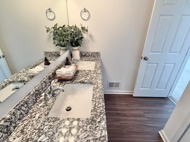 $293,000 | 10290 Swan Lake Circle, Ypsilanti, MI 48197