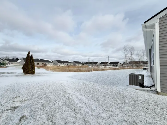 $293,000 | 10290 Swan Lake Circle, Ypsilanti, MI 48197