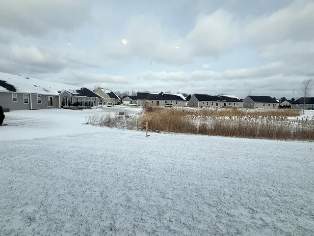 $293,000 | 10290 Swan Lake Circle, Ypsilanti, MI 48197