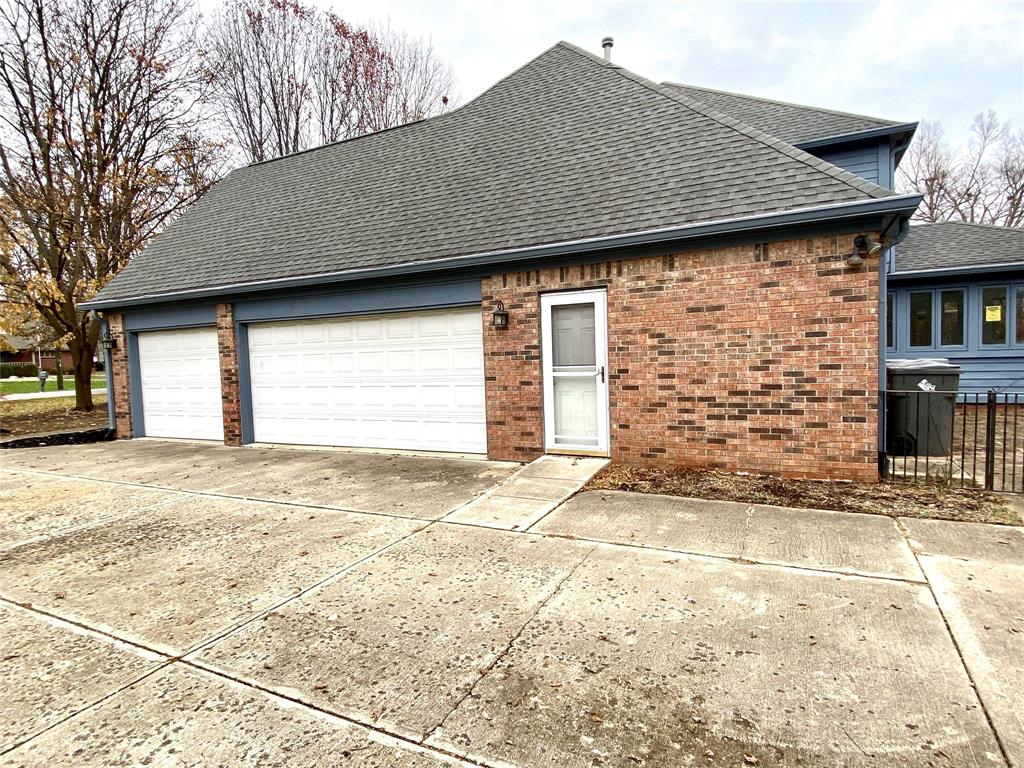 25 East Banta Road Indianapolis, IN 46227 - Photo 4 of 60 Gallery Image 4