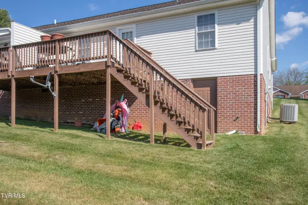 $399,900 | 20872 Deer Run Drive, Unit A & B, Abingdon, VA 24211