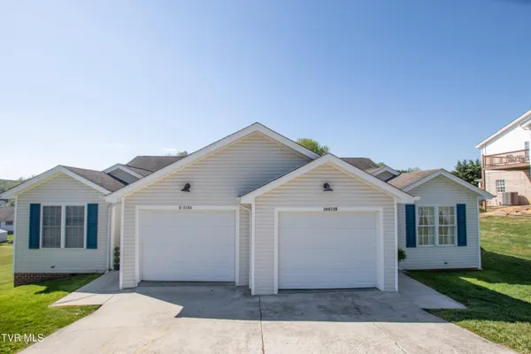 $399,900 | 20872 Deer Run Drive, Unit A & B, Abingdon, VA 24211