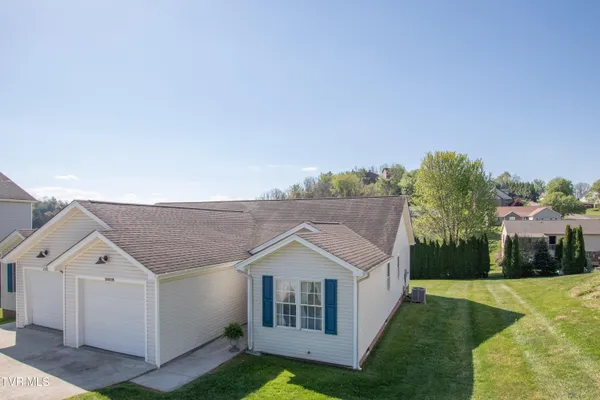 $399,900 | 20872 Deer Run Drive, Unit A & B, Abingdon, VA 24211