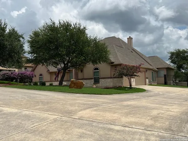 $794,000 | 21918 Pesa Cove, Garden Ridge, TX 78266